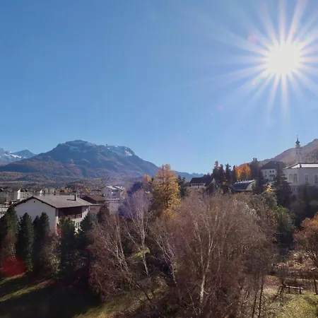 Quadratscha - Apartment Samedan